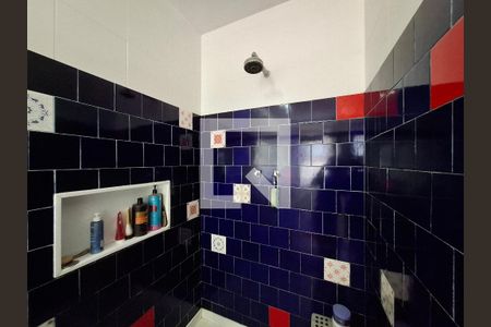 Casa à venda com 430m², 4 quartos e 2 vagas Casa à venda com 430m², 4 quartos e 2 vagasBanheiro da suíte 2