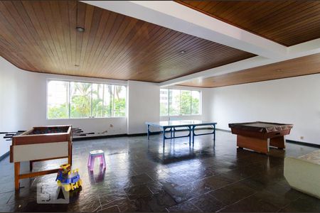 Apartamento à venda com 150m², 4 quartos e 2 vagasDependências do prédio - salão de jogos