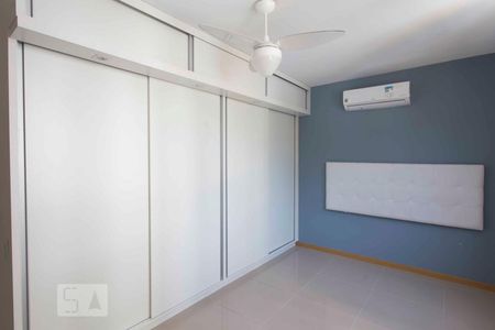 Apartamento à venda com 70m², 2 quartos e 1 vagasuíte