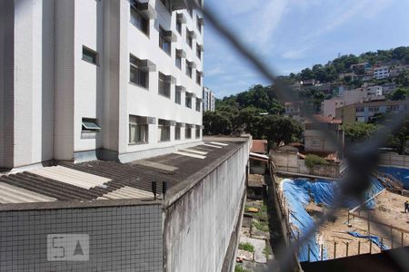 Apartamento à venda com 70m², 2 quartos e 1 vagavista suíte