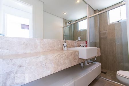 Apartamento para alugar com 154m², 3 quartos e 2 vagasBanheiro 