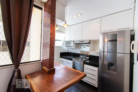 Apartamento para alugar com 154m², 3 quartos e 2 vagasCozinha