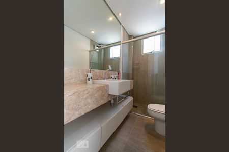 Apartamento para alugar com 154m², 3 quartos e 2 vagasBanheiro 