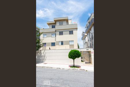 Apartamento para alugar com 154m², 3 quartos e 2 vagasFachada