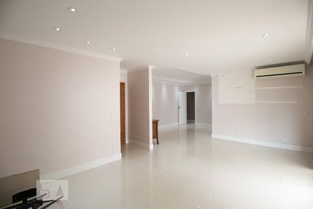 Sala de apartamento para alugar com 4 quartos, 174m² em Tijuca, Rio de Janeiro