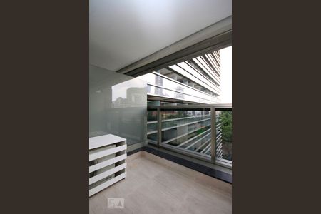 Varanda de kitnet/studio para alugar com 1 quarto, 30m² em República, São Paulo