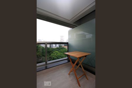 Varanda de kitnet/studio para alugar com 1 quarto, 30m² em República, São Paulo