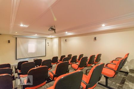 Apartamento à venda com 106m², 3 quartos e 2 vagas Apartamento à venda com 106m², 3 quartos e 2 vagasCinema