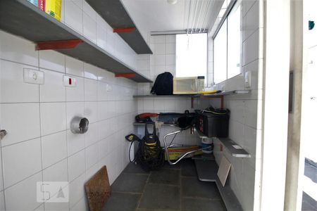 Casa para alugar com 647m², 5 quartos e 4 vagasÁrea de serviço
