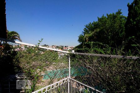 Casa para alugar com 647m², 5 quartos e 4 vagasVista da suíte 3