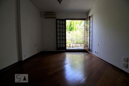 Casa para alugar com 647m², 5 quartos e 4 vagasSuíte 3