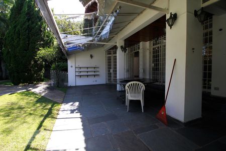 Casa para alugar com 647m², 5 quartos e 4 vagasÁrea externa