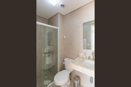 Banheiro de apartamento à venda com 1 quarto, 33m² em Centro, Osasco