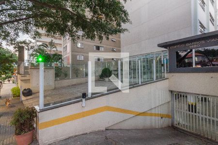 Apartamento à venda com 90m², 2 quartos e 1 vagaFachada e portaria