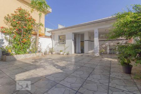 Casa à venda com 340m², 3 quartos e 2 vagas Casa à venda com 340m², 3 quartos e 2 vagasQuintal