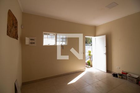 Sala de casa à venda com 4 quartos, 500m² em Vila Cordeiro, São Paulo