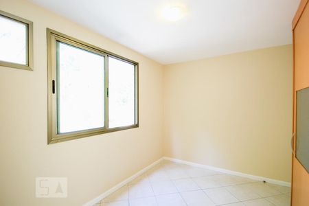 Apartamento para alugar com 79m², 2 quartos e 2 vagas Apartamento para alugar com 79m², 2 quartos e 2 vagasQuarto