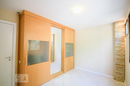 Apartamento para alugar com 79m², 2 quartos e 2 vagas Apartamento para alugar com 79m², 2 quartos e 2 vagasQuarto