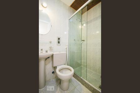 Banheiro de apartamento para alugar com 2 quartos, 79m² em Freguesia (jacarepaguá), Rio de Janeiro
