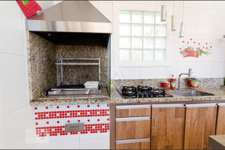 Casa à venda com 311m², 4 quartos e 5 vagasÁrea externa