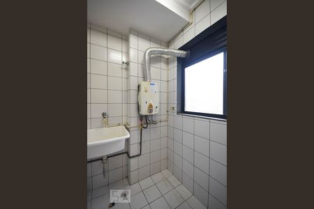 Apartamento para alugar com 70m², 3 quartos e 1 vagaÁrea de serviço