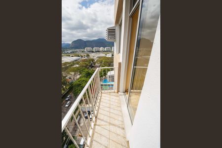 Varanda de apartamento para alugar com 2 quartos, 58m² em Barra da Tijuca, Rio de Janeiro