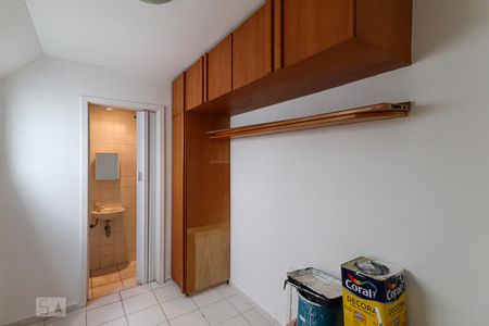 Apartamento para alugar com 200m², 4 quartos e 2 vagas Apartamento para alugar com 200m², 4 quartos e 2 vagasQuarto de Serviço