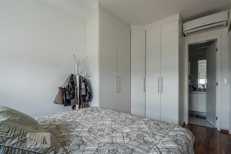Apartamento à venda com 68m², 2 quartos e 2 vagas Apartamento à venda com 68m², 2 quartos e 2 vagasSuíte