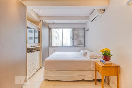 Apartamento à venda com 140m², 3 quartos e 1 vaga Apartamento à venda com 140m², 3 quartos e 1 vagaSuíte