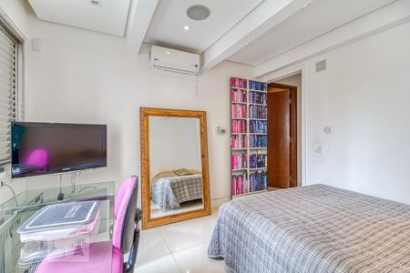 Apartamento à venda com 140m², 3 quartos e 1 vaga Apartamento à venda com 140m², 3 quartos e 1 vagaSegundo quarto