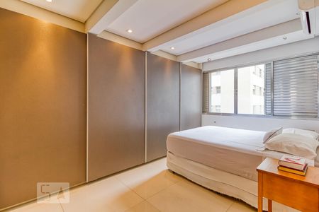 Apartamento à venda com 140m², 3 quartos e 1 vaga Apartamento à venda com 140m², 3 quartos e 1 vagaSuíte