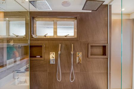 Apartamento à venda com 140m², 3 quartos e 1 vaga Apartamento à venda com 140m², 3 quartos e 1 vagaBanheiro da suíte