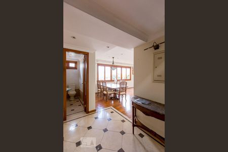 Sala de apartamento para alugar com 3 quartos, 230m² em Jardim do Salso, Porto Alegre