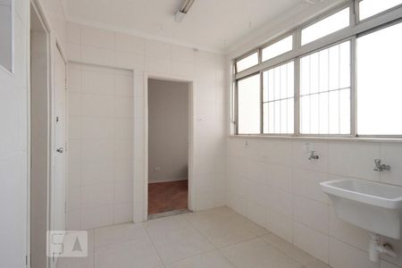 Apartamento à venda com 145m², 3 quartos e 1 vagaÁrea de Serviço