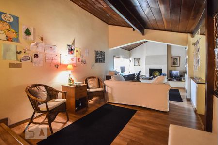 Casa à venda com 750m², 4 quartos e 2 vagasEscirtório 3