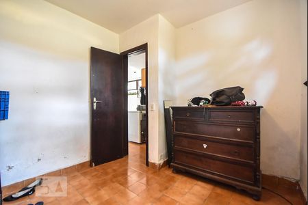 Casa à venda com 750m², 4 quartos e 2 vagasEdícula de Serviços