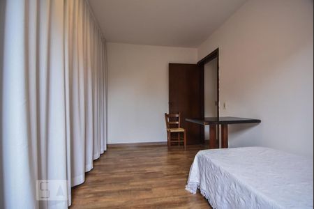 Casa à venda com 750m², 4 quartos e 2 vagasSuíte 03