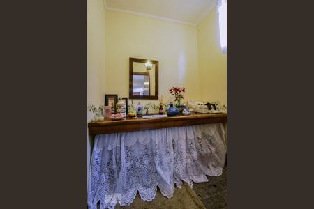 Casa à venda com 750m², 4 quartos e 2 vagasLavabo