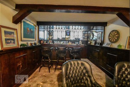 Casa à venda com 750m², 4 quartos e 2 vagasBar 