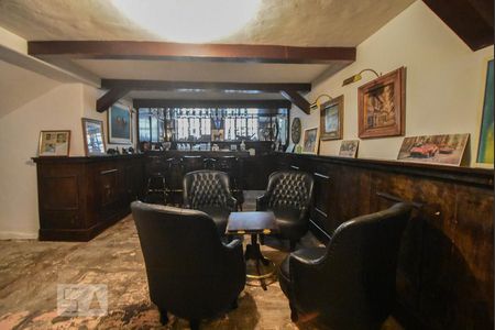 Casa à venda com 750m², 4 quartos e 2 vagasBar 