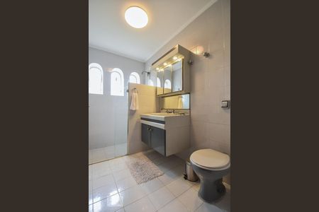 Casa à venda com 750m², 4 quartos e 2 vagasBanheiro Suíte 02