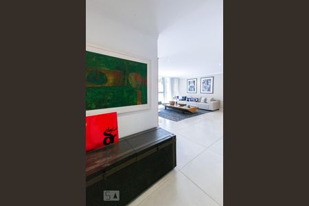 Apartamento para alugar com 192m², 2 quartos e 1 vaga Apartamento para alugar com 192m², 2 quartos e 1 vagaSaleta