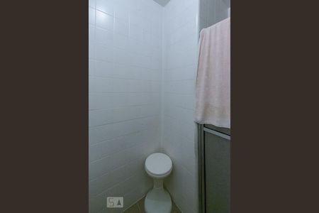 Apartamento para alugar com 192m², 2 quartos e 1 vaga Apartamento para alugar com 192m², 2 quartos e 1 vagaBanheiro de Serviço