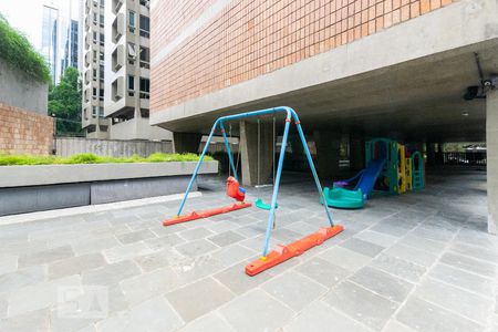 Apartamento para alugar com 192m², 2 quartos e 1 vaga Apartamento para alugar com 192m², 2 quartos e 1 vagaPlayground