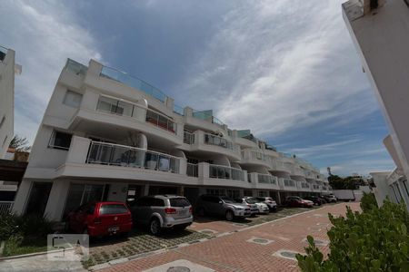 Apartamento à venda com 85m², 2 quartos e 1 vagaFachada