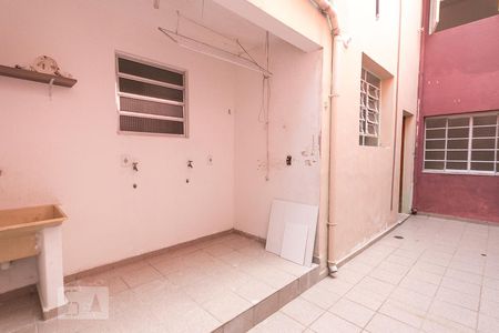 Casa à venda com 140m², 3 quartos e 2 vagasÁrea de serviço 