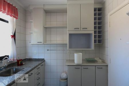 Apartamento para alugar com 98m², 3 quartos e 1 vaga Apartamento para alugar com 98m², 3 quartos e 1 vagaCozinha
