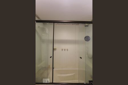 Apartamento para alugar com 30m², 1 quarto e 1 vaga Apartamento para alugar com 30m², 1 quarto e 1 vagaBanheiro Suíte