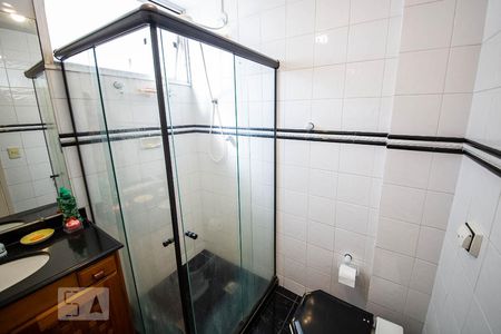 Banheiro social de apartamento para alugar com 3 quartos, 116m² em Ingá, Niterói