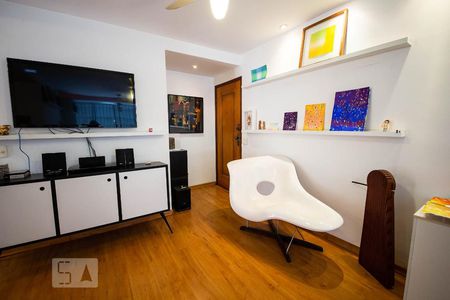 Sala de apartamento para alugar com 3 quartos, 116m² em Ingá, Niterói
